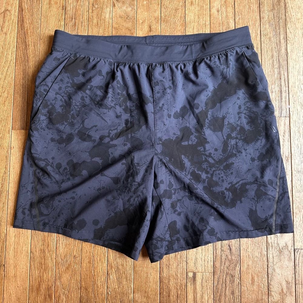 VRST Stealth Shorts‎ Men XL 7 Inch Inseam Paint Splatter Navy Blue Modern Active